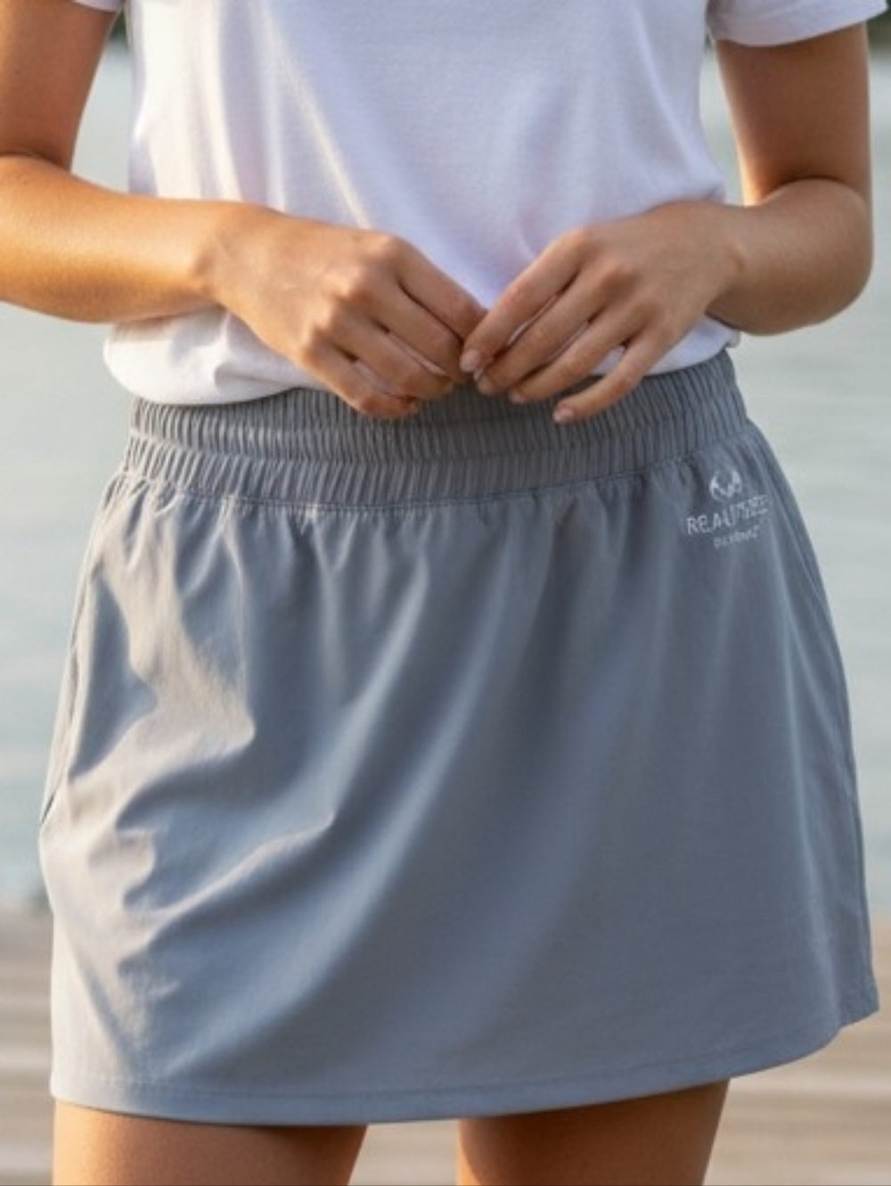 NWOT REALTREE (XL) Outdoor Fishing Beach and Sea Side Skort in Gray